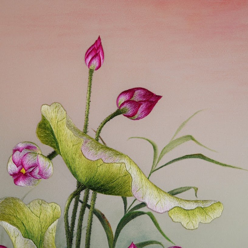 Tranh thêu tay Hoa Sen – Quốc hoa đón xuân – Sức sống tươi mới cho ngôi nhà của bạn - Ảnh 2