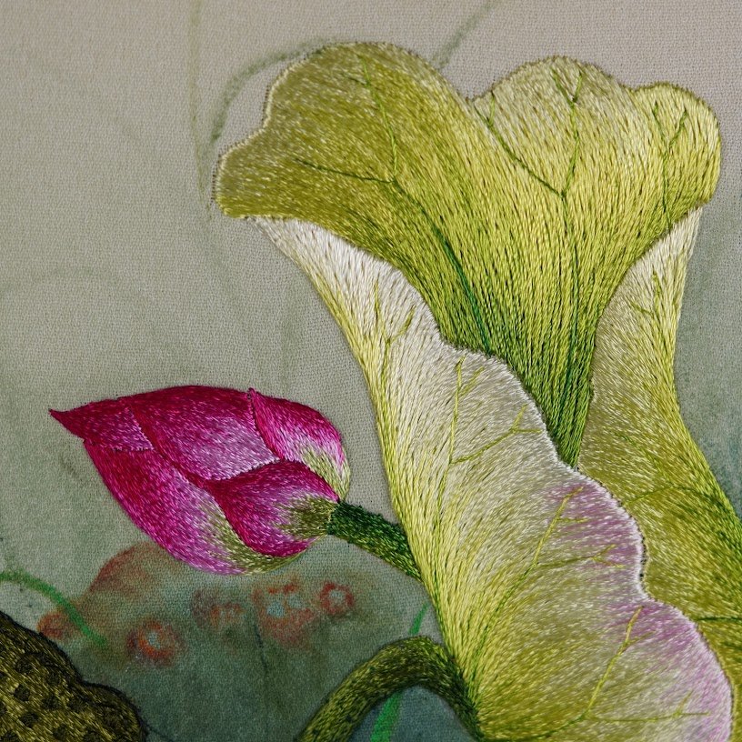 Tranh thêu tay Hoa Sen – Quốc hoa đón xuân – Sức sống tươi mới cho ngôi nhà của bạn - Ảnh 7