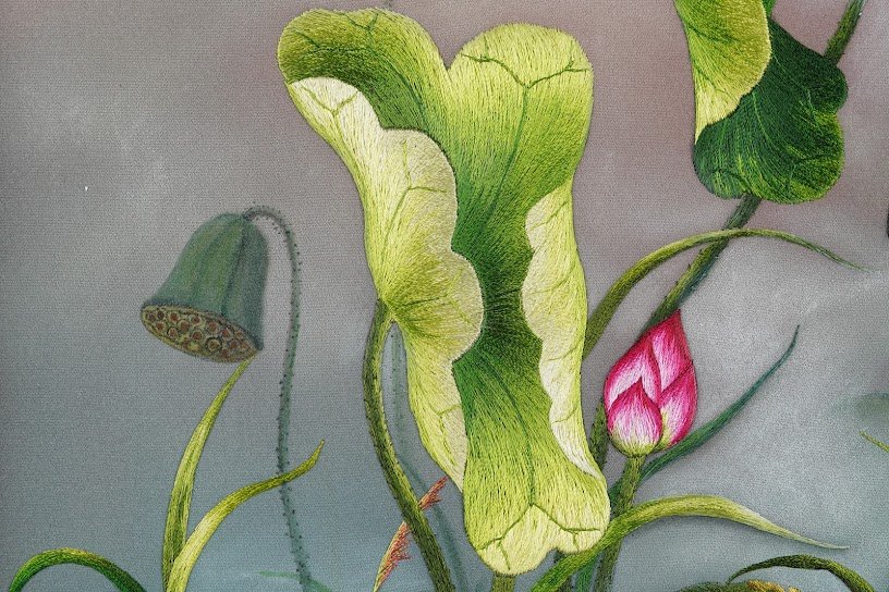 Tranh thêu tay Hoa sen – Tinh hoa nghệ thuật từ từng sợi chỉ - Ảnh 6