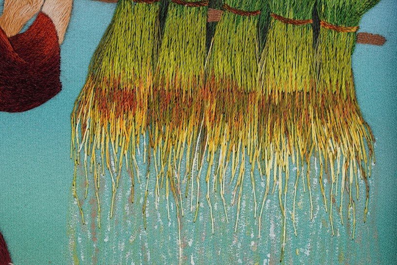 Tranh thêu tay Gánh Mạ của Mẹ – Nét nghệ thuật đầy cảm xúc từ quê hương - Ảnh 6