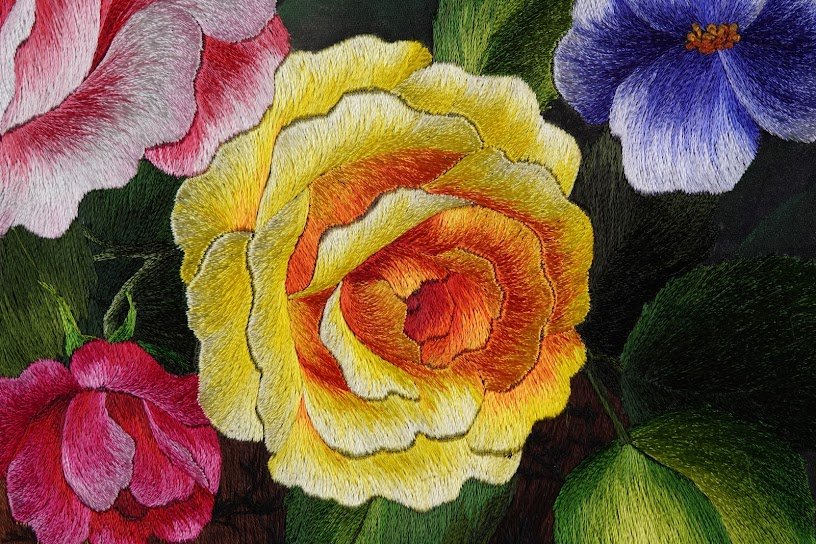 Tranh thêu tay Hoa ngũ phúc – "Sắc Màu Nghệ Thuật trong Từng Đường Kim" - Ảnh 7