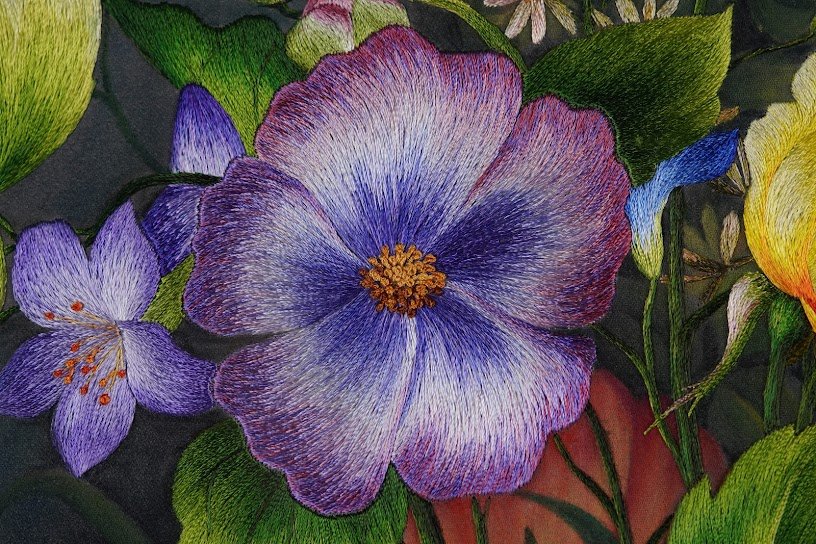 Tranh thêu tay Hoa ngũ phúc – "Sắc Màu Nghệ Thuật trong Từng Đường Kim" - Ảnh 8