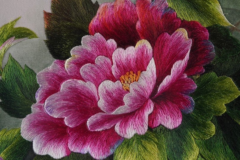 Tranh thêu tay Hoa Mẫu Đơn – Tinh Hoa Nghệ Thuật Từ Đôi Bàn Tay Khéo Léo - Ảnh 4