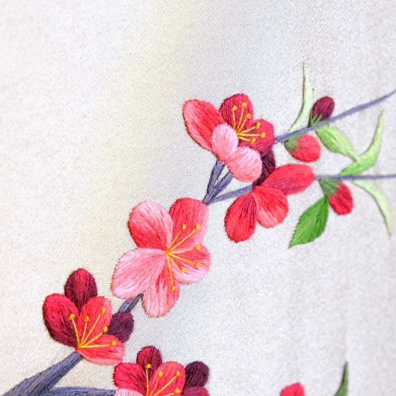 Tranh thêu tay Hoa Đào – Tinh hoa nghệ thuật trên từng mũi chỉ - Ảnh 4