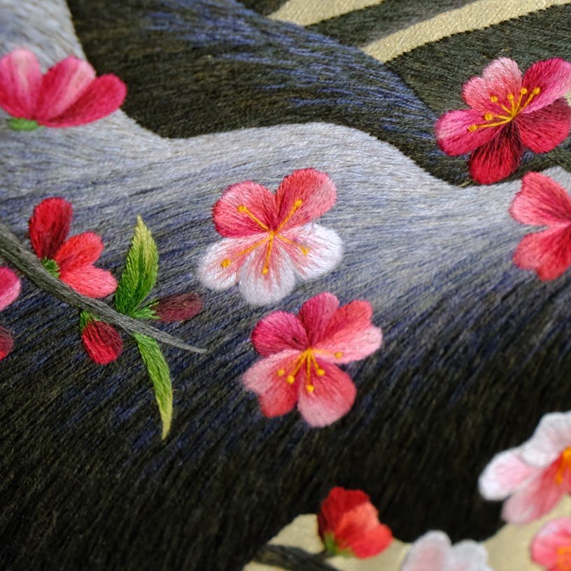 Tranh thêu tay Hoa Đào – Tinh hoa nghệ thuật trên từng mũi chỉ - Ảnh 6