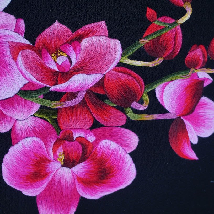 Tranh thêu tay Hoa Địa Lan – Vẻ đẹp tinh tế từ từng mũi thêu - Ảnh 5