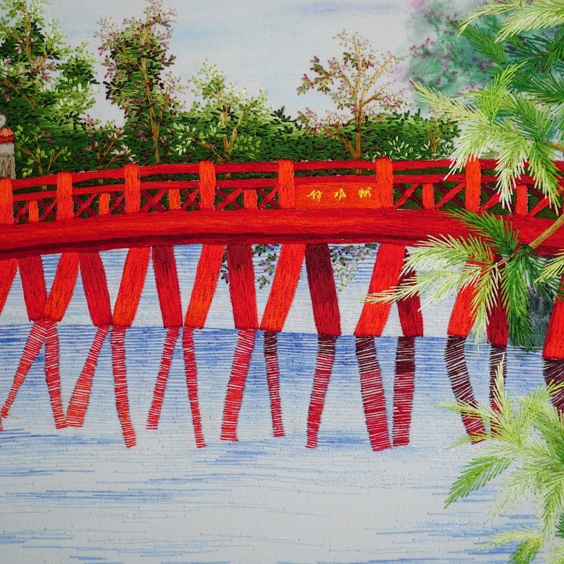 Tranh thêu tay Cầu Thê Húc Hà Nội – Vẻ đẹp của tâm hồn và di sản Hà thành - Ảnh 5