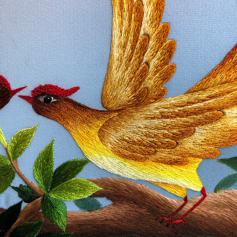 Tranh thêu tay Tình tự đêm trăng – Vẻ đẹp huyền ảo dưới ánh trăng - Ảnh 6