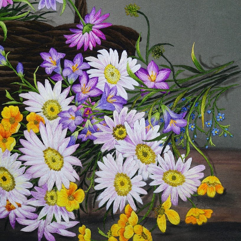 Tranh thêu tay Giỏ Hoa Cúc – Mời Xuân Về Cùng Hương Sắc Tươi Mát - Ảnh 5
