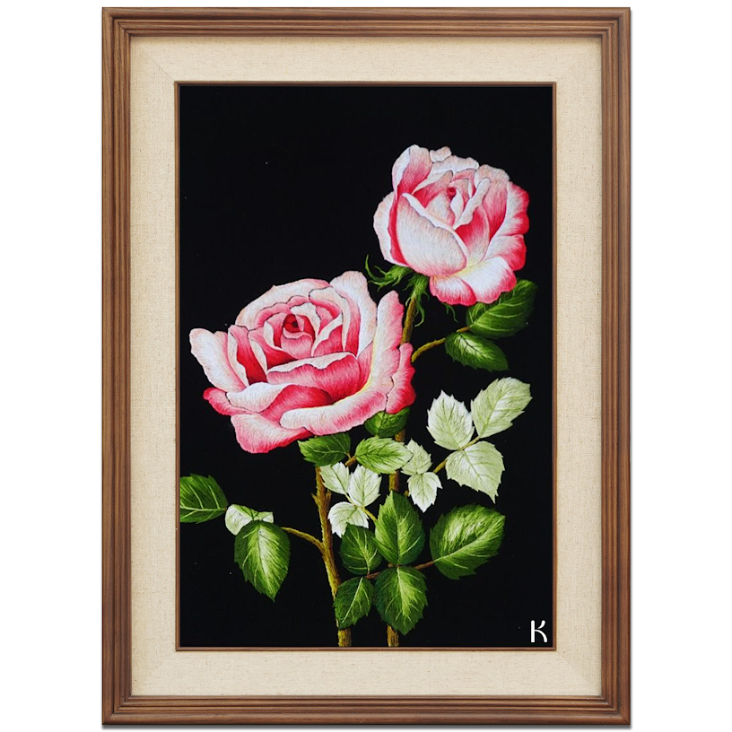 Tranh thêu tay Hoa Hồng – 'Sắc Đẹp Ngàn Hoa Từ Đôi Tay Tài Hoa'