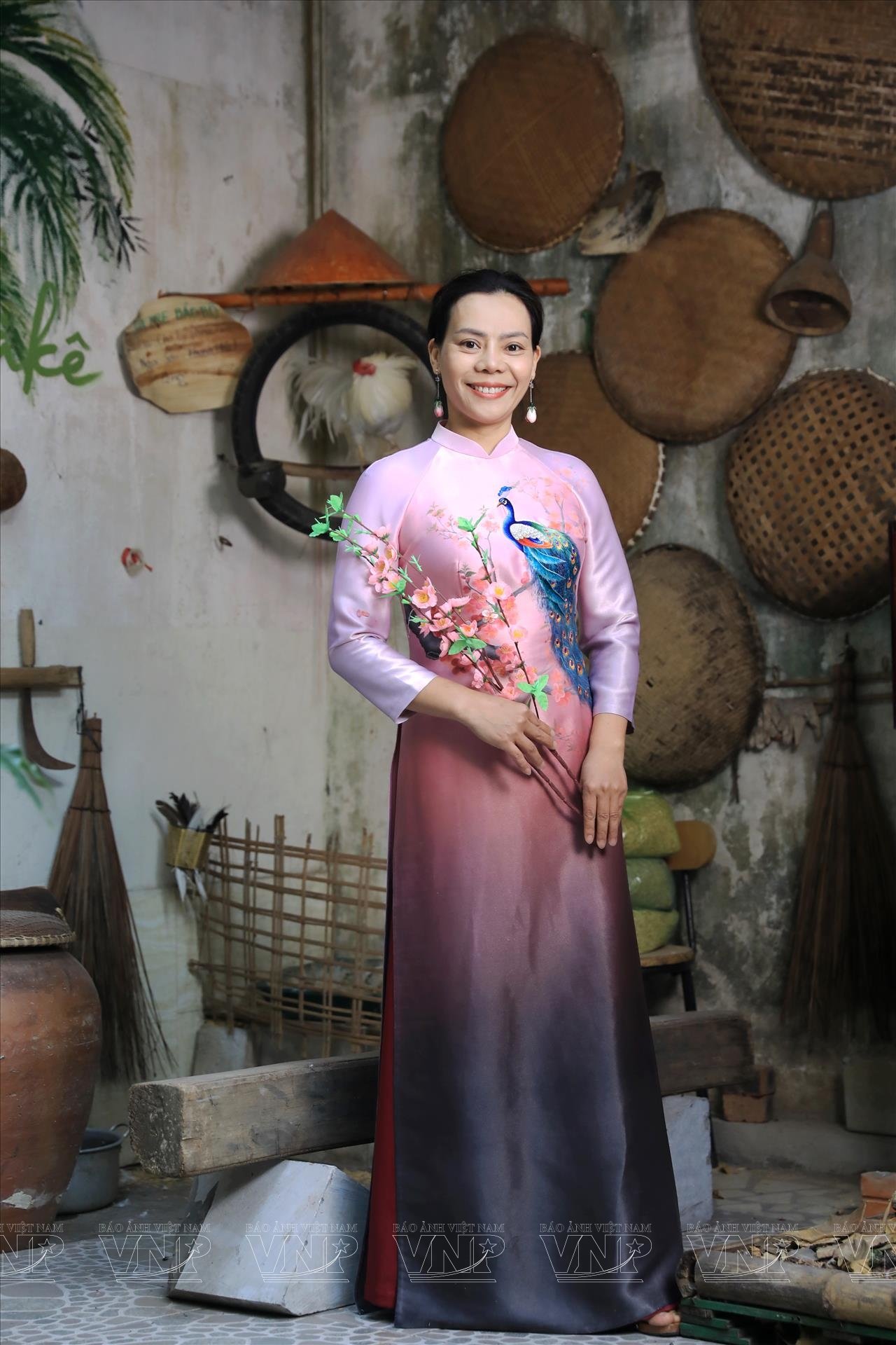 Áo dài Chim Công - Ảnh 2